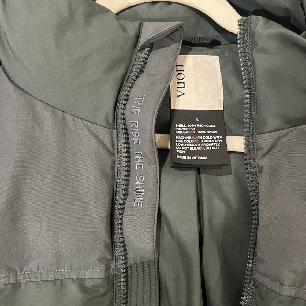 VUORI jacket - Picture 3 of 3